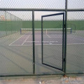 Barrière de mailles PVC verte pour terrain de sport